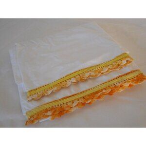 Vintage orange crocheted edge trim Standard Pillowcase USA Fieldcrest